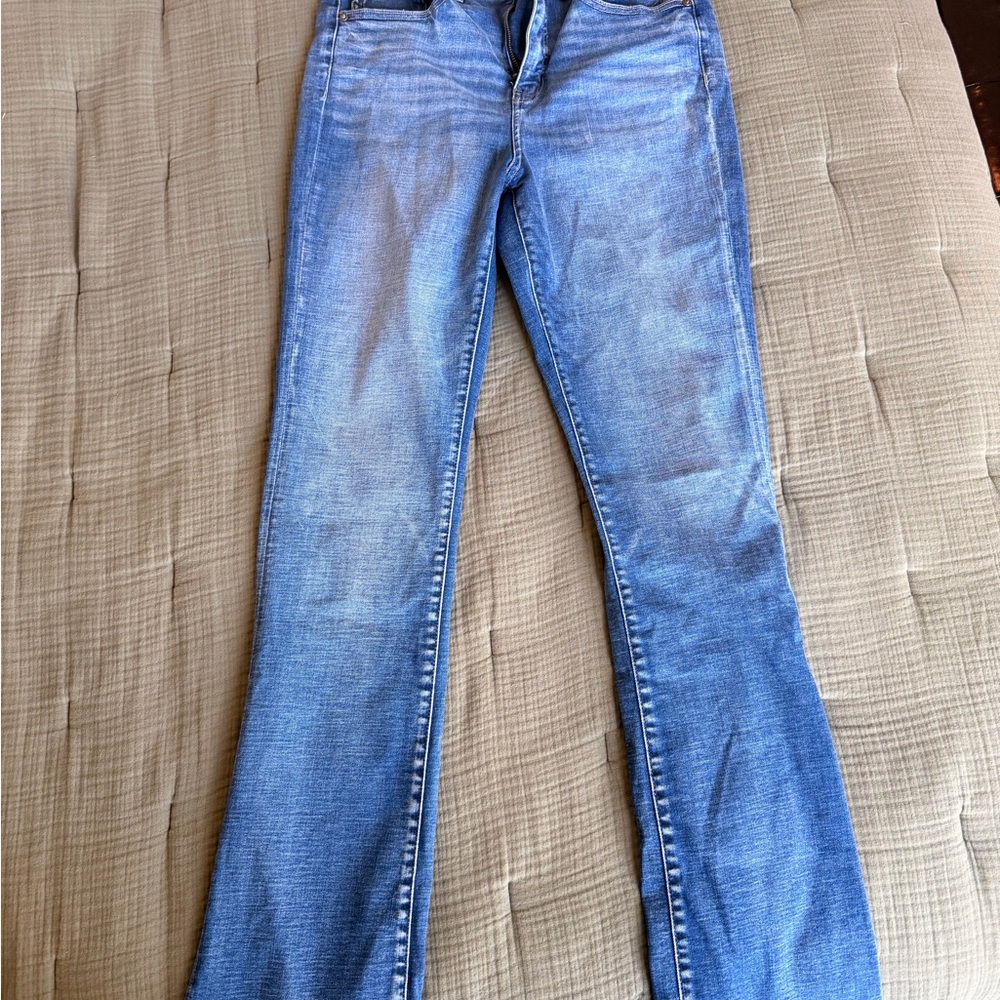 Buckle Women's Light Blue Boot Cut Jeans